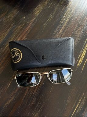Ray-Ban Gold Frame Sunglasses RB3746